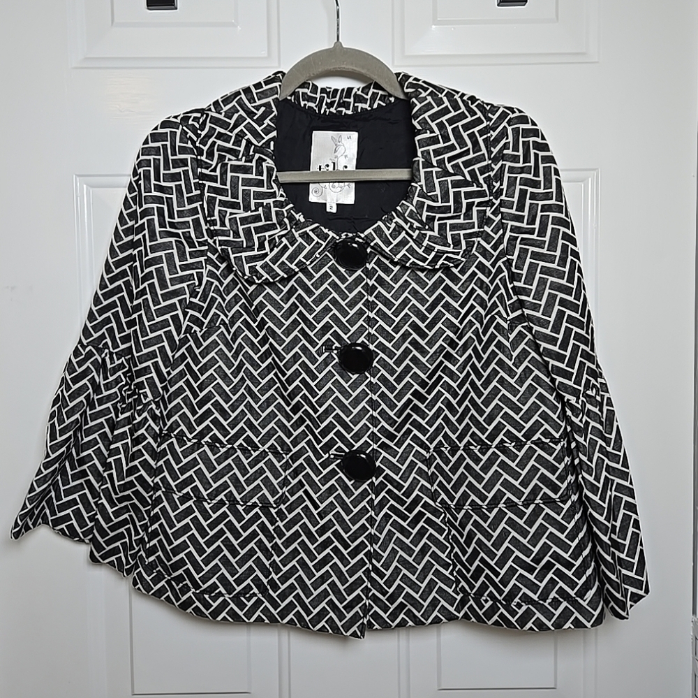Tibi New York Ladies Cropped Black/White Geometric Pattern Jacket Bell Sleeves 2